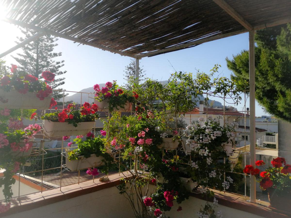 La Stanza Di Angi A Mondello Hotel Palermo Eksteriør billede